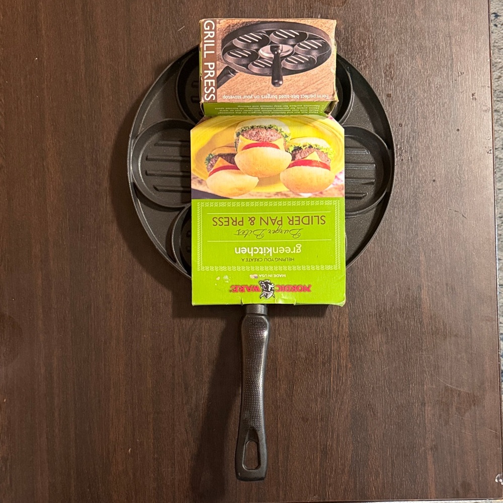 Nordic Ware Black Slider Pan with Grill Press